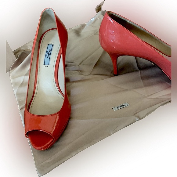 Prada 1KP159 coral patent leather peep toe pumps heels shoes 37.5 Womens 7 W Box - Picture 14 of 14